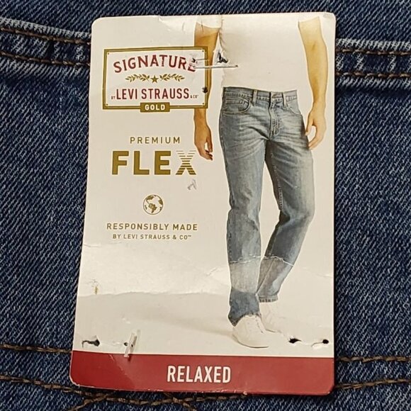 Mens Fit Flex Jeans Relaxed Fit | Signature by Levi Strauss & Co | 42X30 - Picture 8 of 11